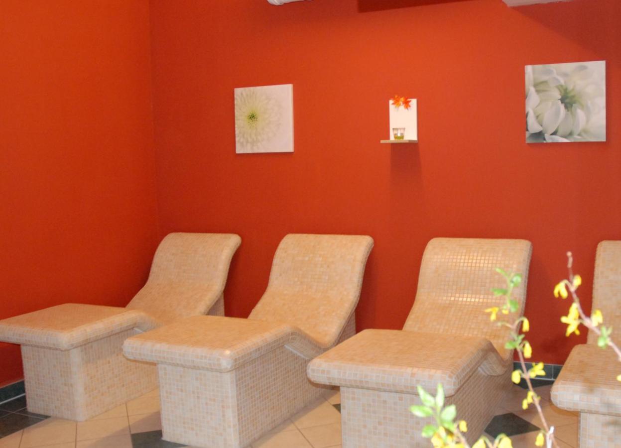 Sporthotel Neuruppin - Apartmenthaus Mit Ferienwohnungen Εξωτερικό φωτογραφία